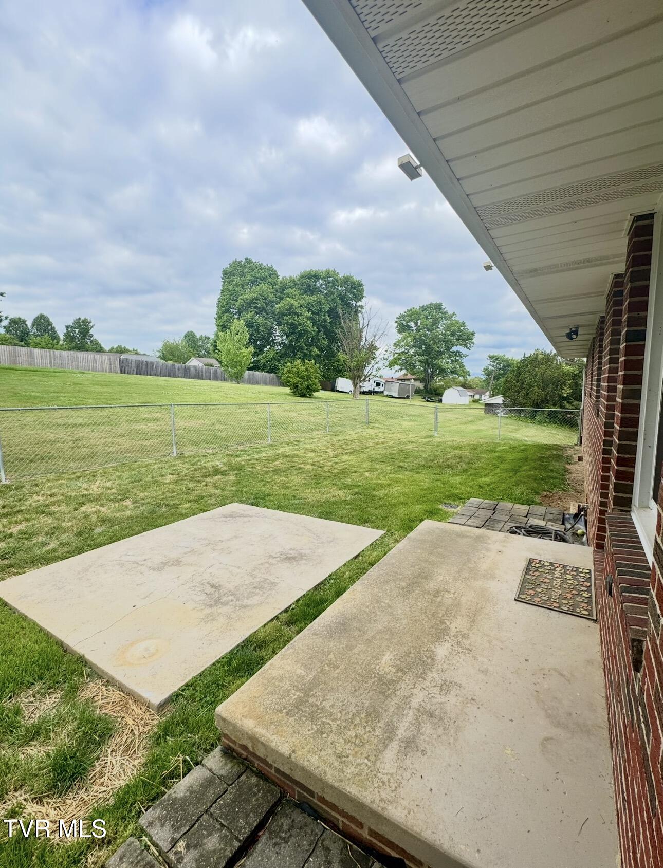 138 Richard Street Gray, TN 37615 - Photo 19 of 23 IMG_9013