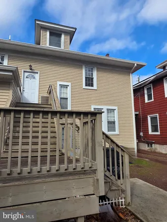 $2,100 | 134 Klockner Road, Unit B, Hamilton, NJ 08619