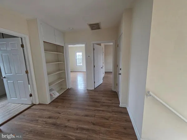 $2,100 | 134 Klockner Road, Unit B, Hamilton, NJ 08619