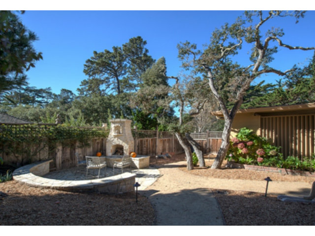 25325 Hatton Road Carmel, CA 93923 - Photo 17 of 23 Gallery Image 17