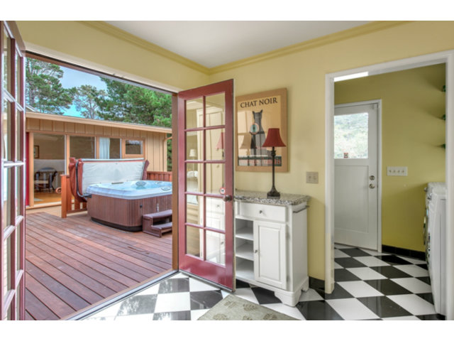 25325 Hatton Road Carmel, CA 93923 - Photo 7 of 23 Gallery Image 7