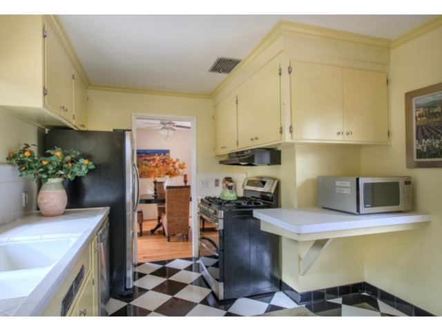 25325 Hatton Road Carmel, CA 93923 - Photo 9 of 23 Gallery Image 9