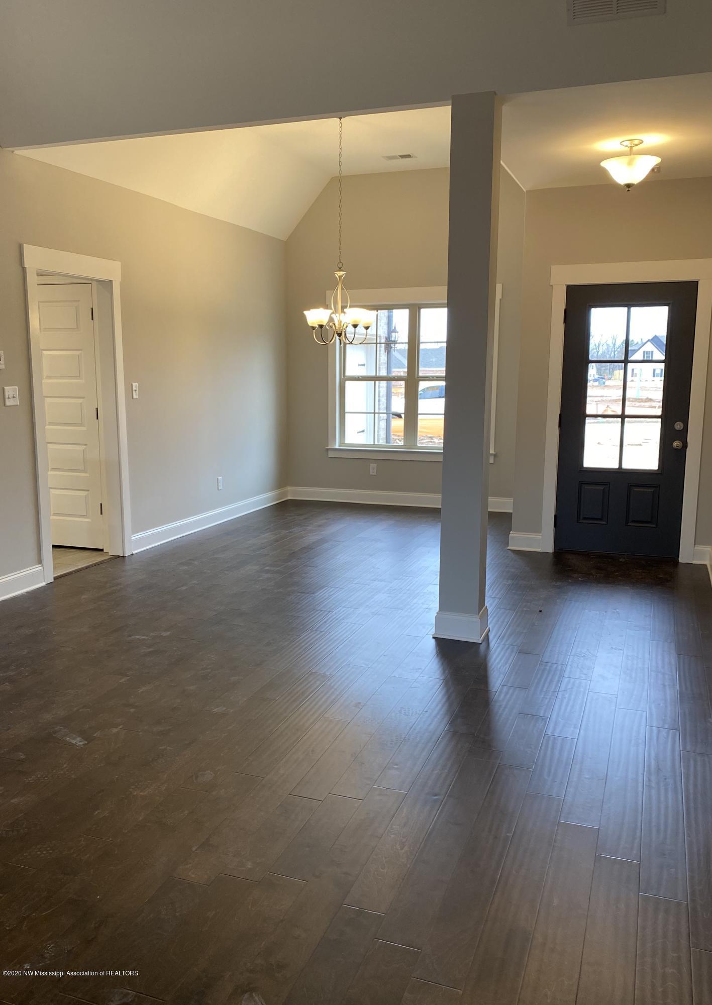 537 Howell Way Hernando, MS 38632 - Photo 6 of 22 View to dining