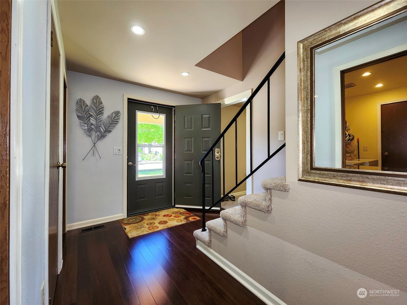 2508 Northeast 23rd Place Renton, WA 98056 - Photo 3 of 23 Gallery Image 3
