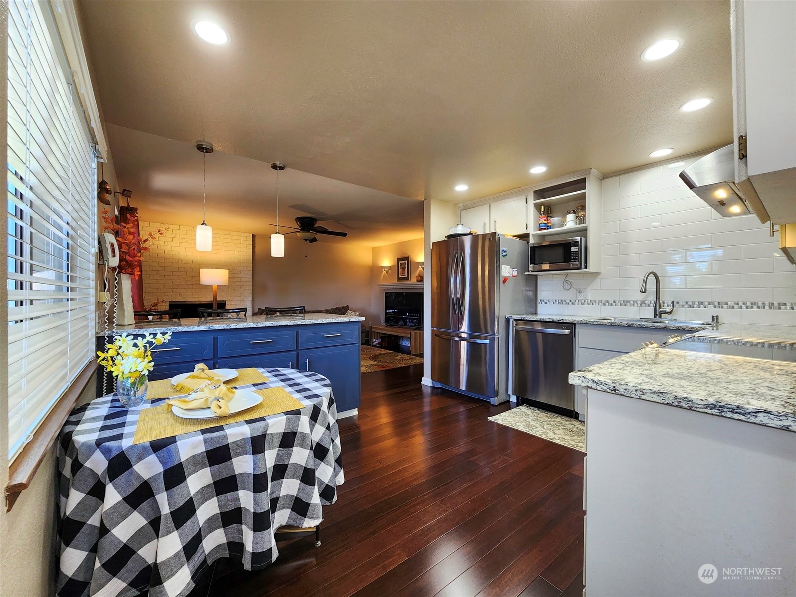 2508 Northeast 23rd Place Renton, WA 98056 - Photo 7 of 23 Gallery Image 7