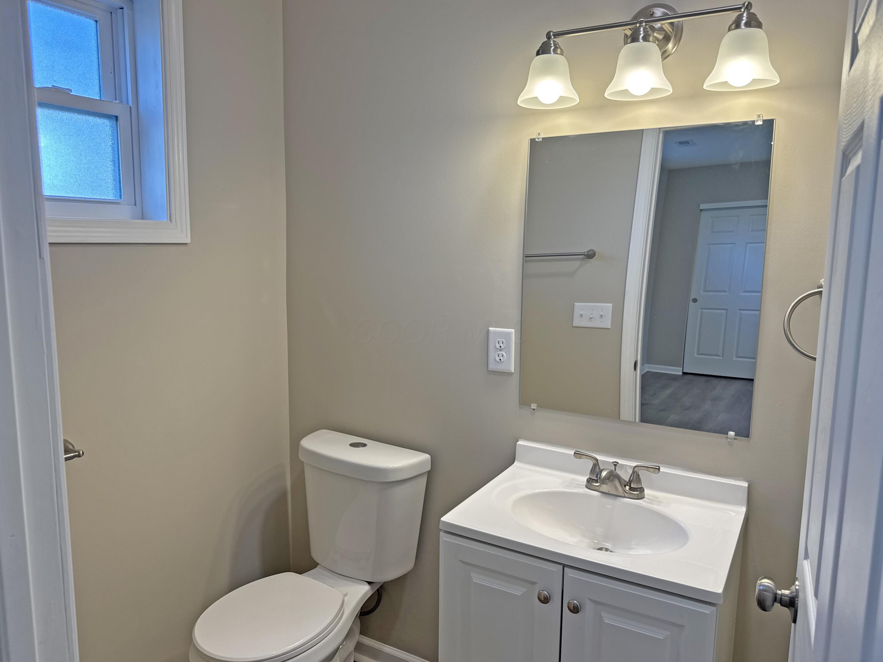 1767 Woodcrest Road Columbus, OH 43232 - Photo 22 of 29 IMG_0841