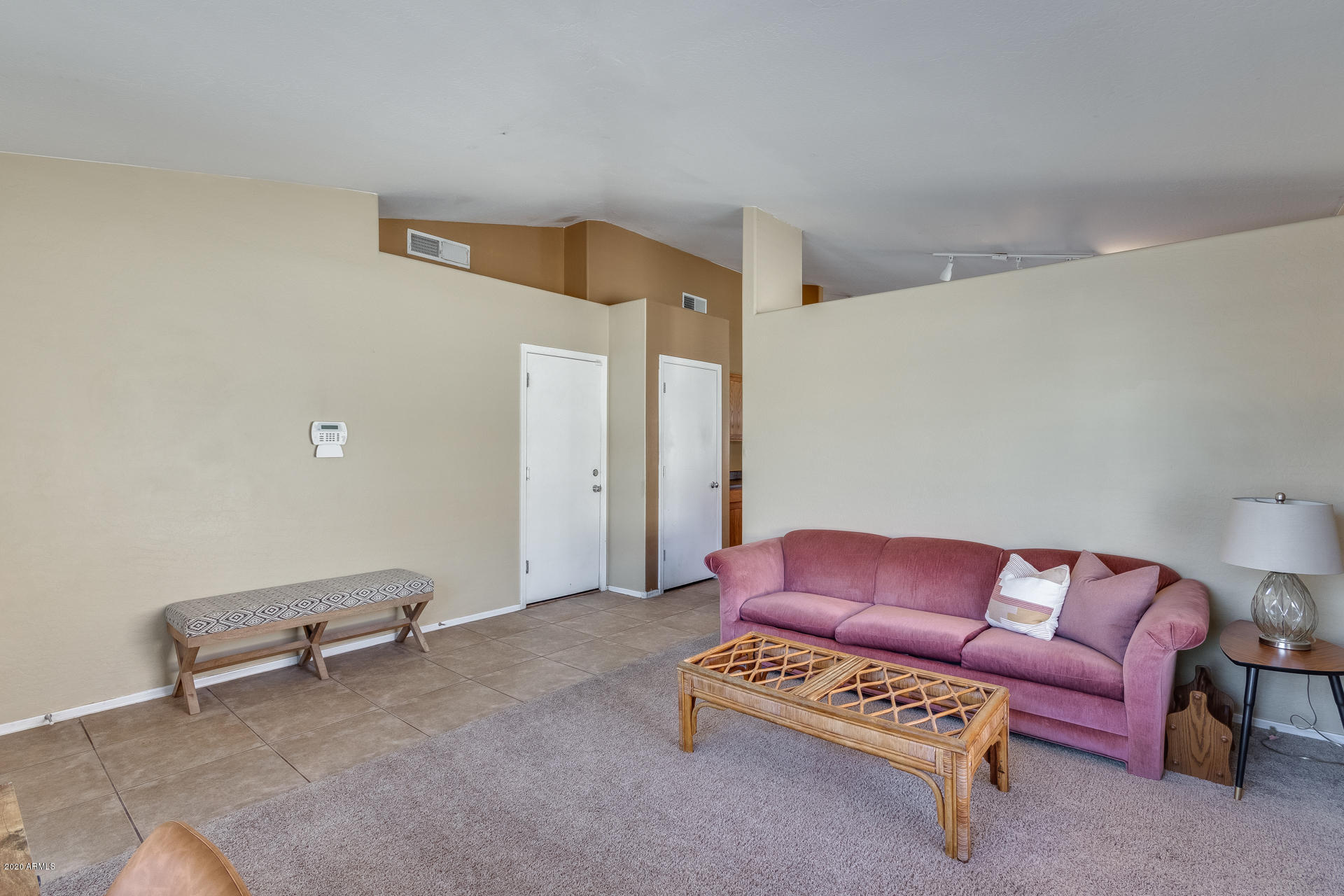 2829 West Grenadine Road Phoenix, AZ 85041 - Photo 5 of 38 Gallery Image 5