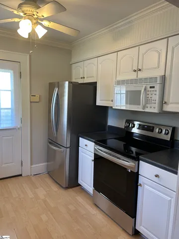 $1,895 | 106 Long Hill Street, Greenville, SC 29605