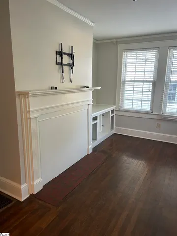 $1,895 | 106 Long Hill Street, Greenville, SC 29605