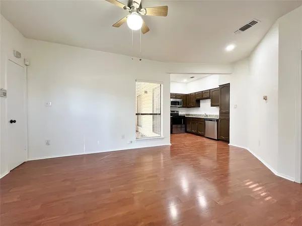 $1,295 | 3117 Sondra Drive, Unit 103, Fort Worth, TX 76107