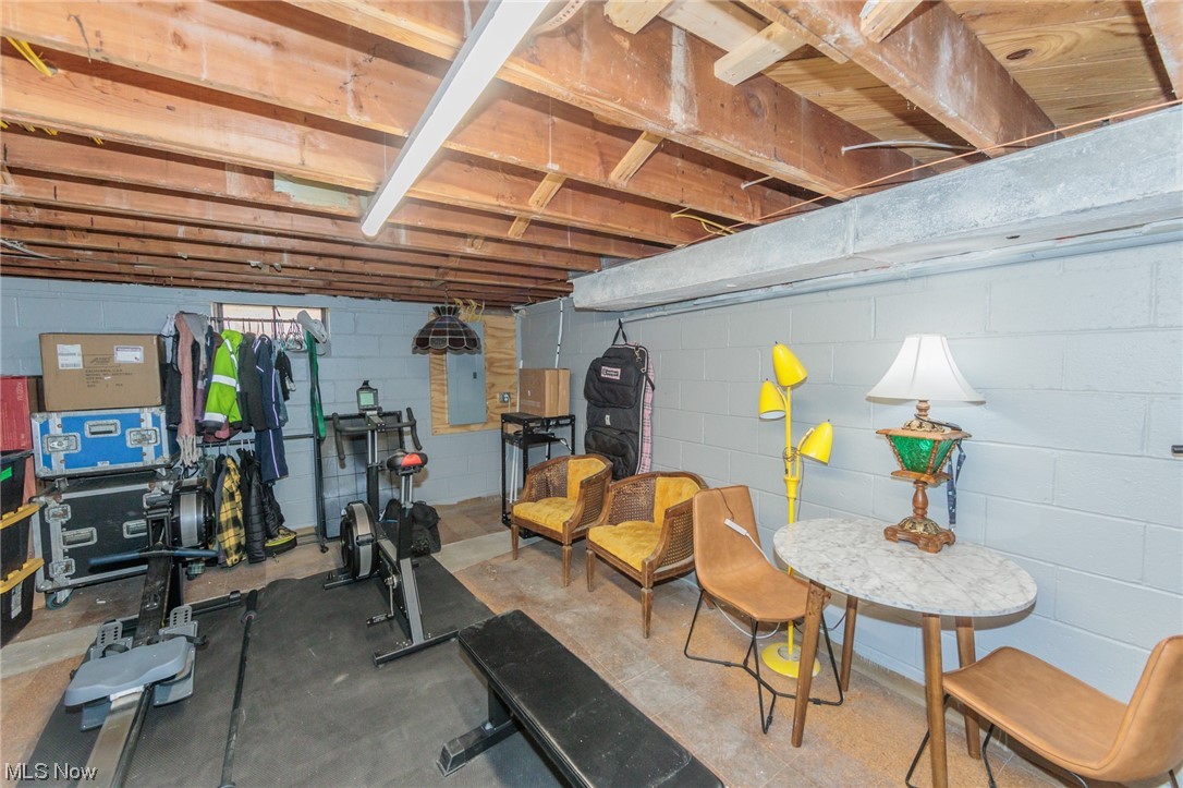12273 Huffman Road Cleveland, OH 44130 - Photo 37 of 46 View of exercise room