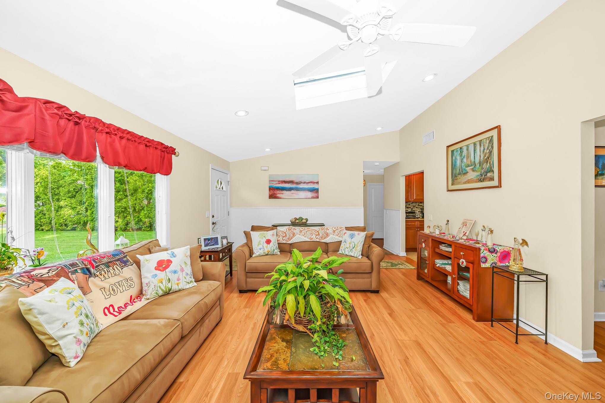 20 Amherst Street Islip, NY 11751 - Photo 20 of 29