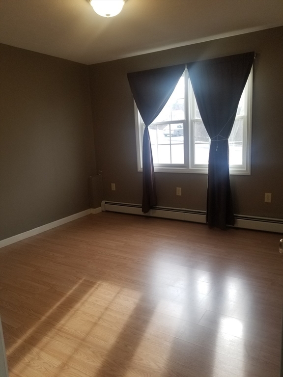 57 Apthorp Street Worcester, MA 01606 - Photo 13 of 20 Gallery Image 13