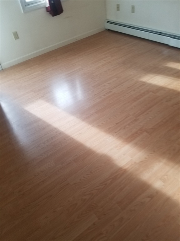 57 Apthorp Street Worcester, MA 01606 - Photo 15 of 20 Gallery Image 15