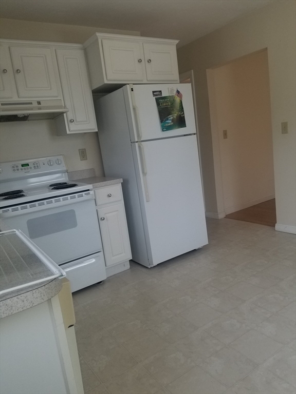 57 Apthorp Street Worcester, MA 01606 - Photo 10 of 20 Gallery Image 10