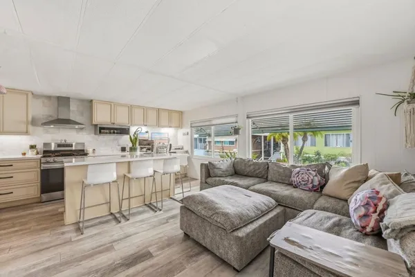 $380,000 | 33 Parkwood Lane, Oceanside, CA 92054