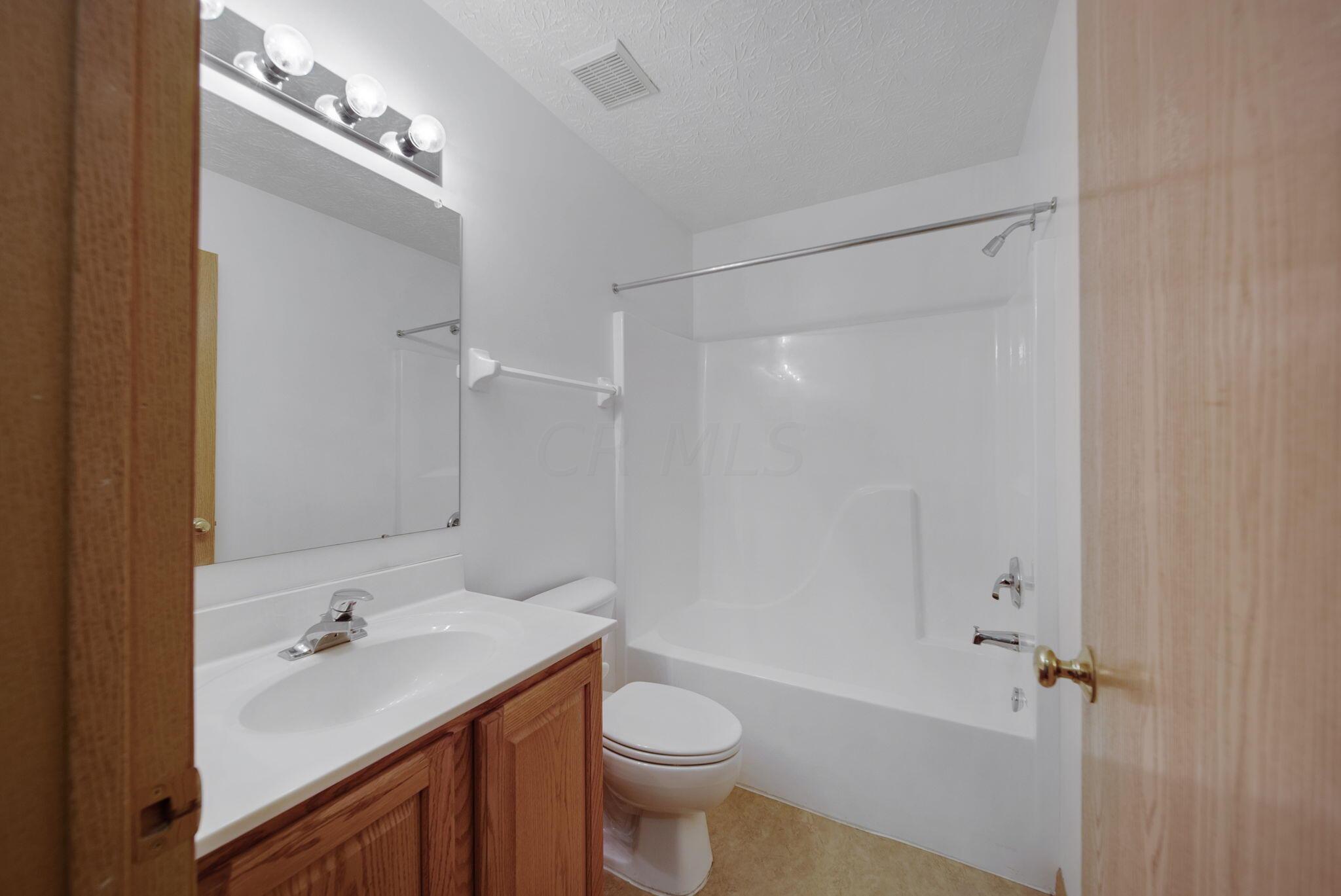 5808 Red Sand Road Hilliard, OH 43026 - Photo 19 of 21 45-web-or-mls-DSC09815_6_7