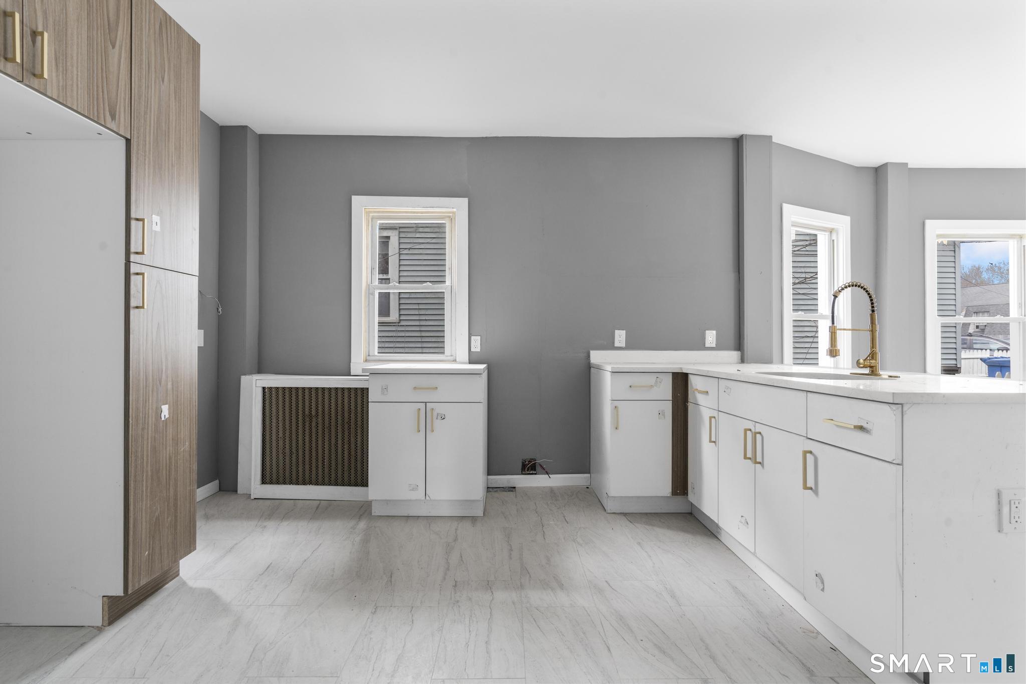 133 Southmayd Road Waterbury, CT 06705 - Photo 12 of 35