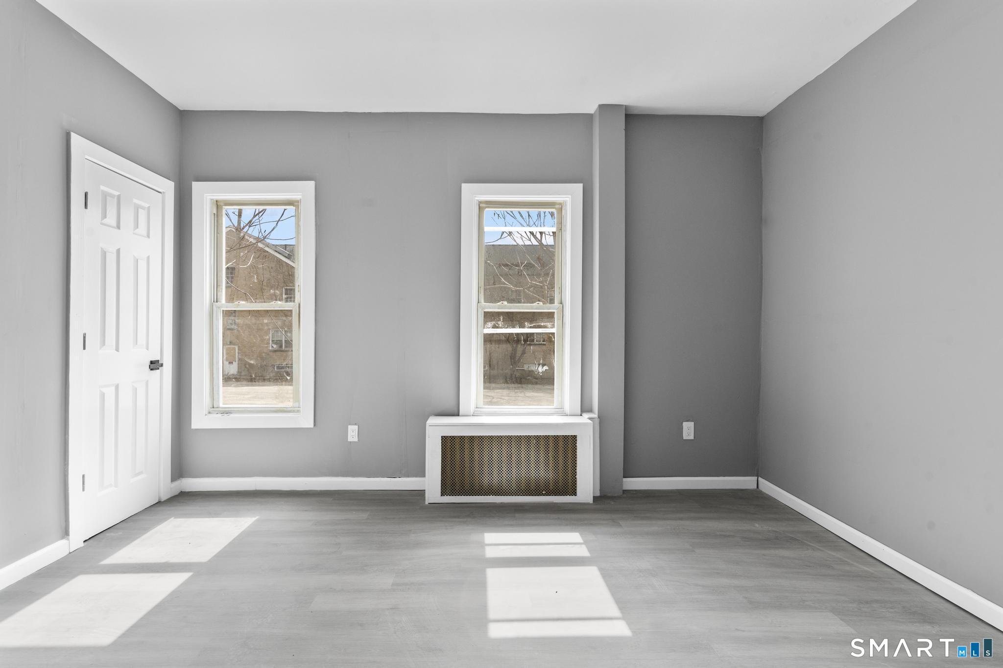 133 Southmayd Road Waterbury, CT 06705 - Photo 16 of 35