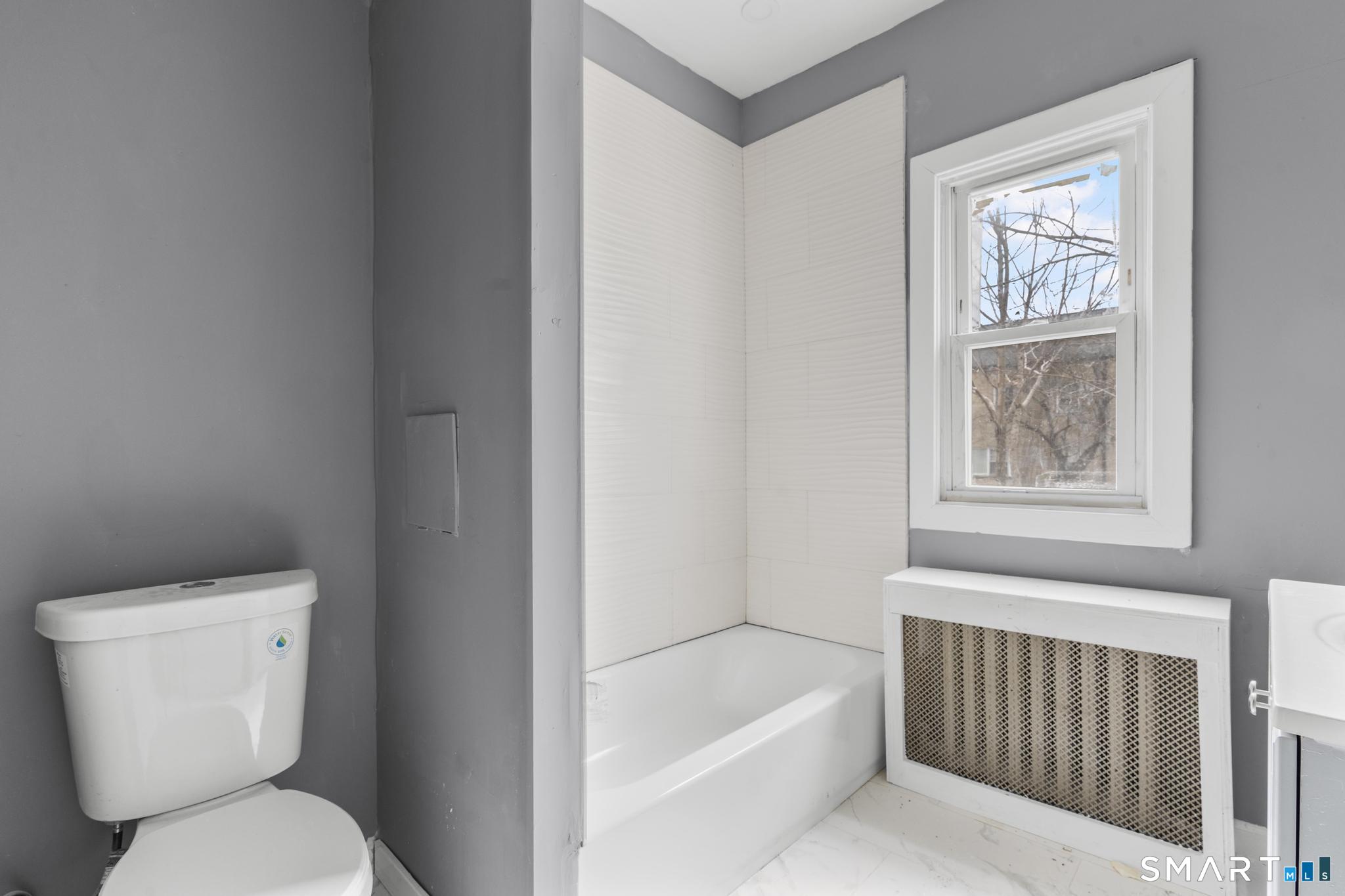 133 Southmayd Road Waterbury, CT 06705 - Photo 19 of 35