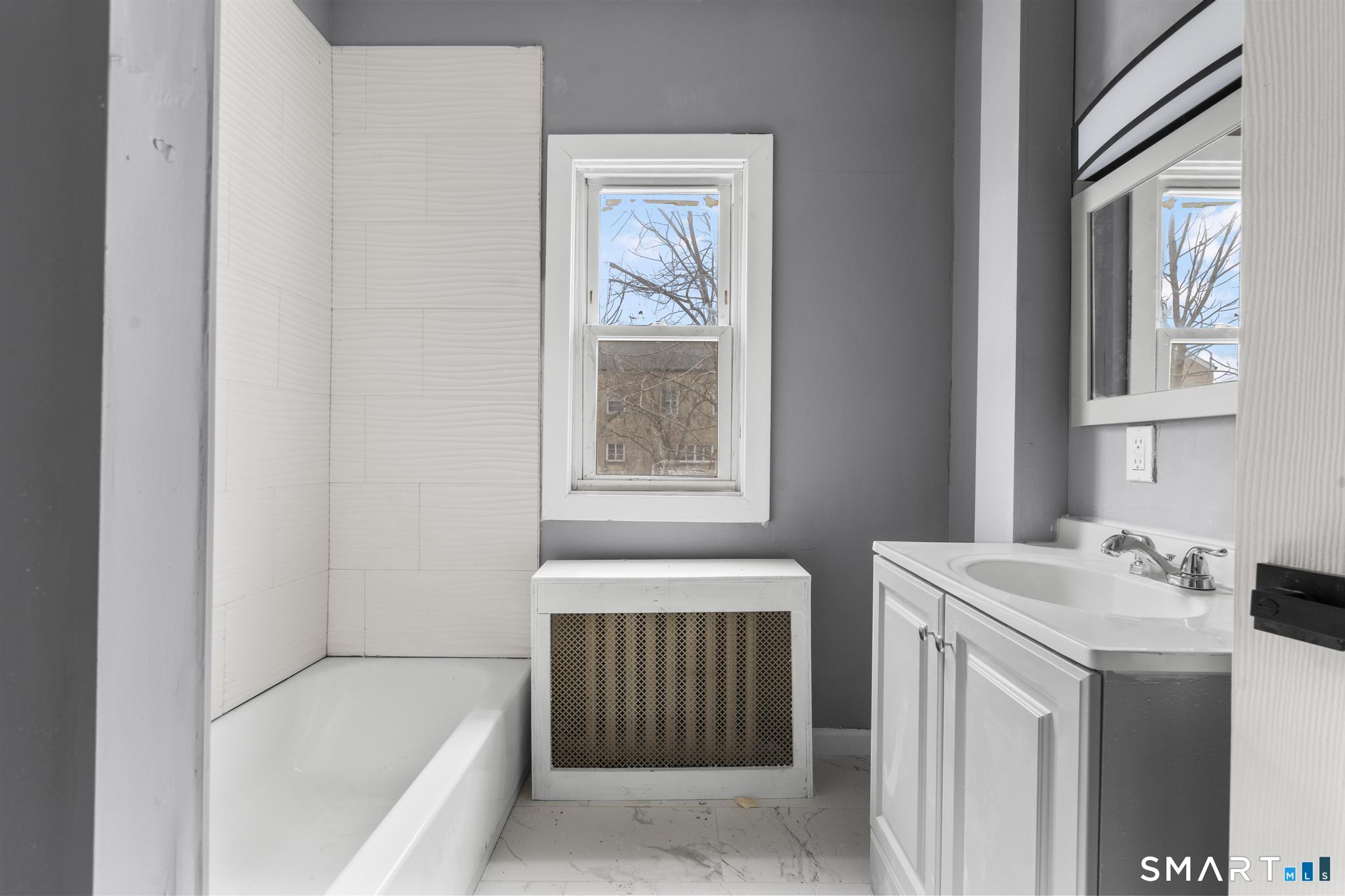 133 Southmayd Road Waterbury, CT 06705 - Photo 20 of 35