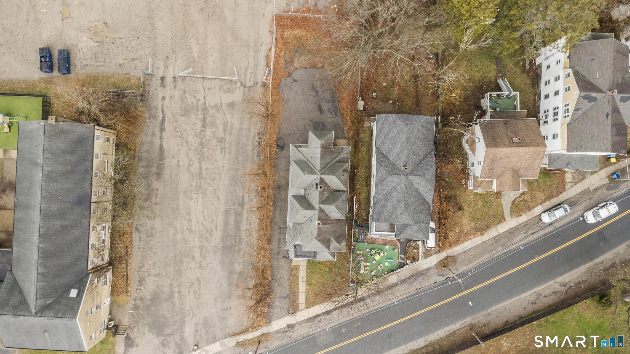 133 Southmayd Road Waterbury, CT 06705 - Photo 34 of 35