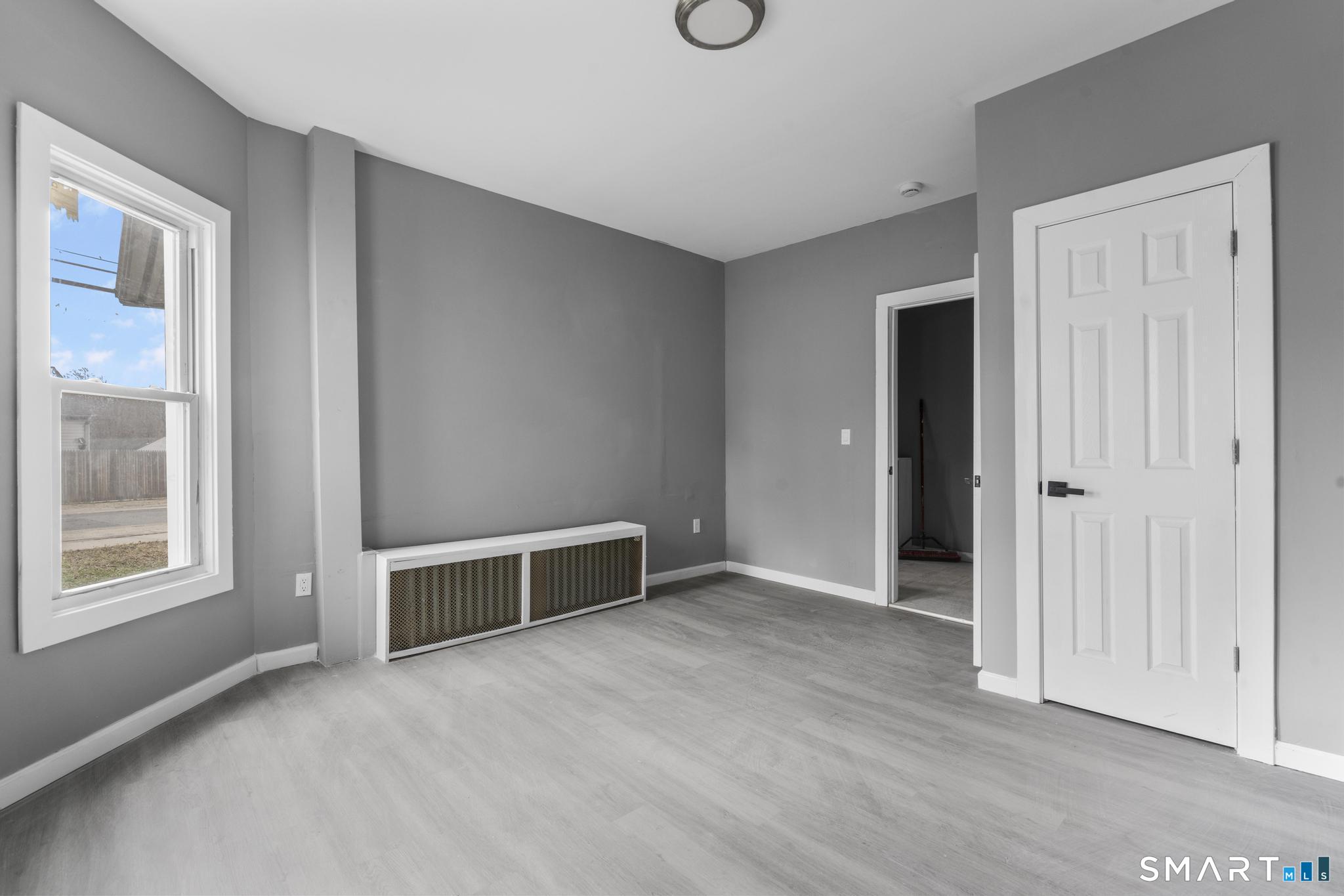 133 Southmayd Road Waterbury, CT 06705 - Photo 6 of 35