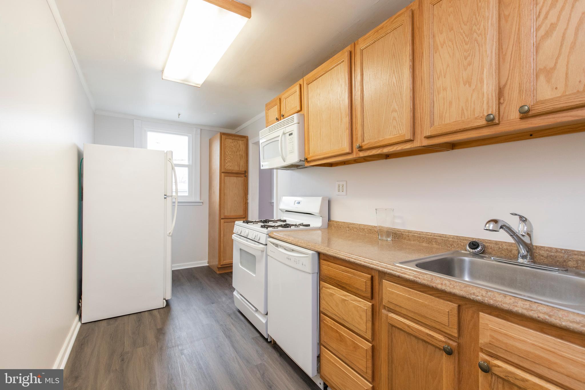 215 Lynn Road Ridley Park, PA 19078 - Photo 6 of 21 Gallery Image 6