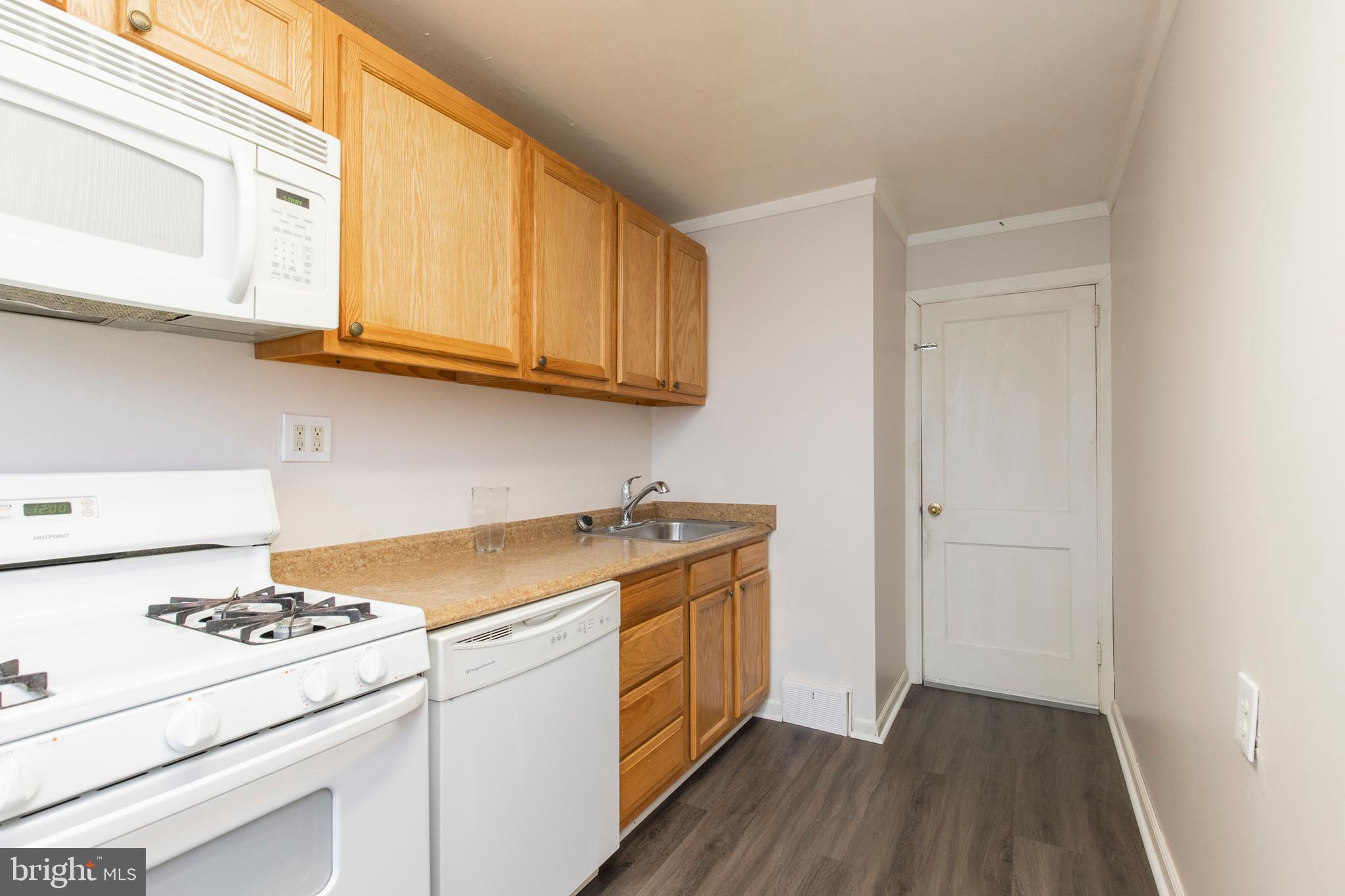 215 Lynn Road Ridley Park, PA 19078 - Photo 7 of 21 Gallery Image 7