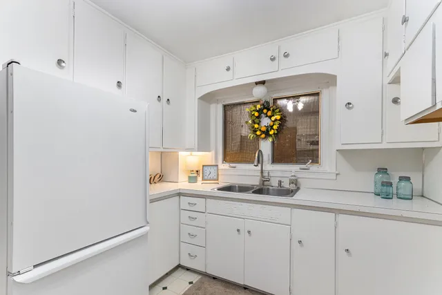 $224,900 | 215 West Hamilton Lane, Battle Creek, MI 49015