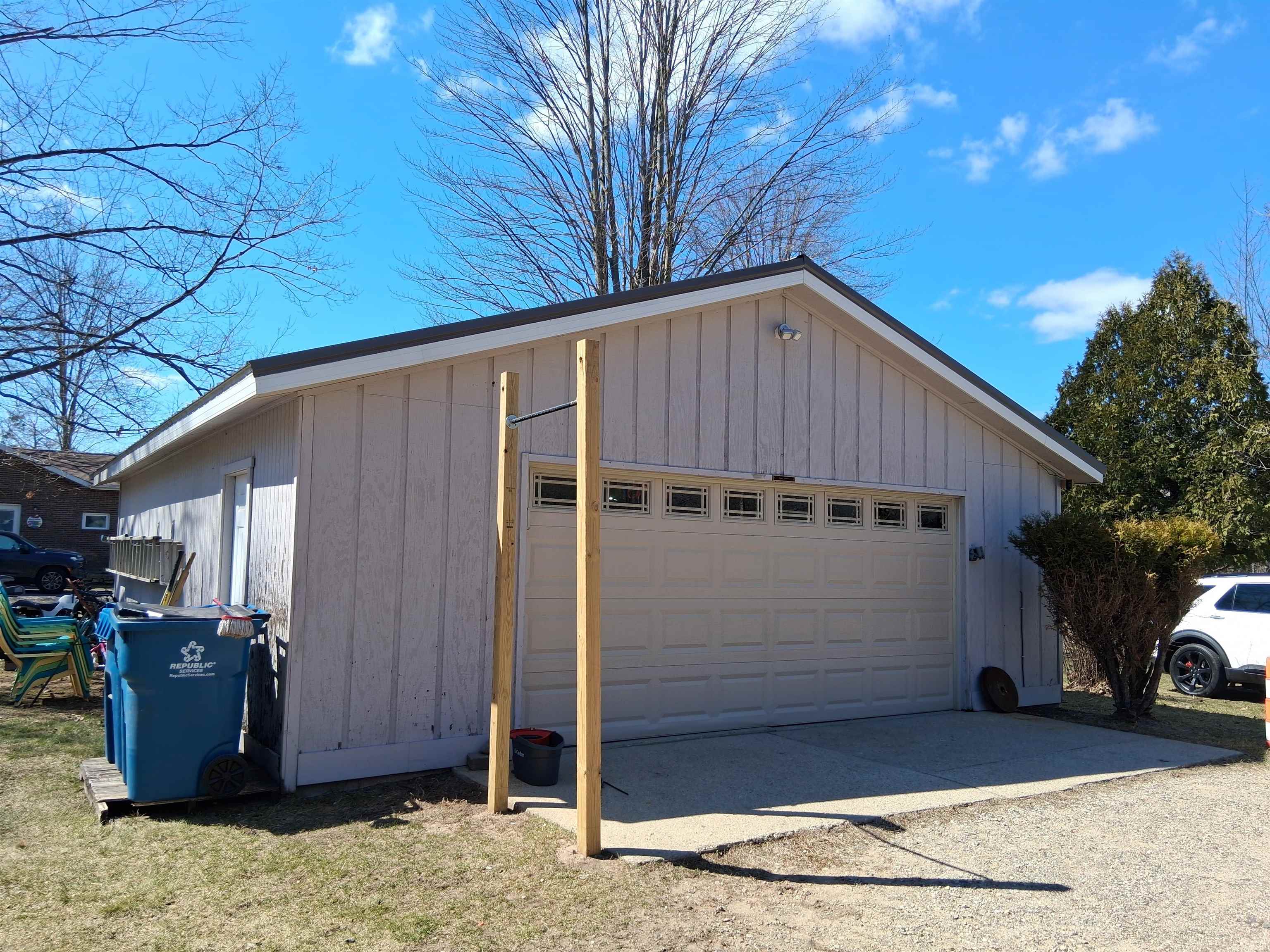 3739 Pratt Lake Road Gladwin, MI 48624 - Photo 8 of 51