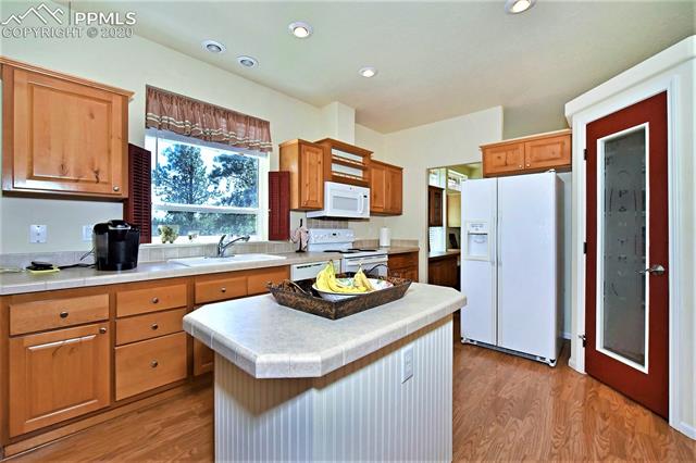 3875 Pathfinder Road Florissant, CO 80816 - Photo 10 of 34 Gallery Image 10