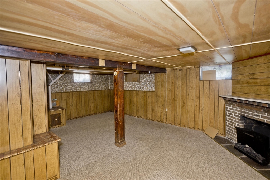 86 Laurence Street Springfield, MA 01104 - Photo 29 of 42 Gallery Image 29