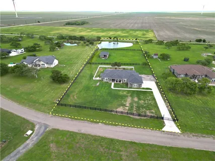 $789,500 | 958 Santa Cruz Lane, Corpus Christi, TX 78415