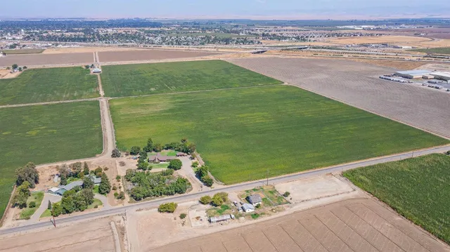a view of an ocean and city view