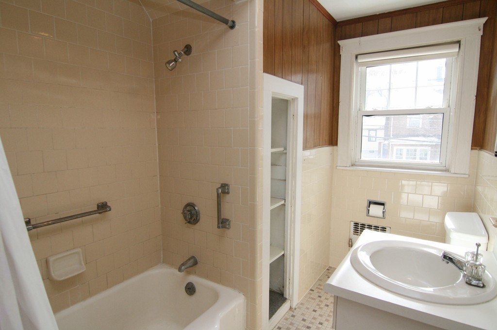 24 Bonad Road Arlington, MA 02476 - Photo 11 of 17 Gallery Image 11