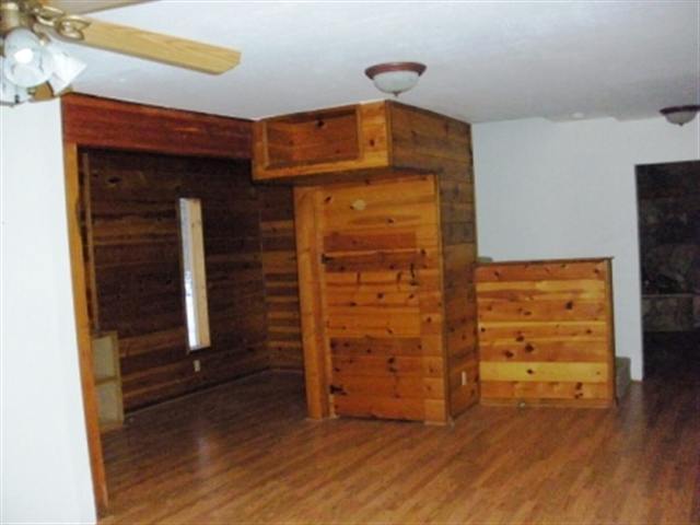 2727 High Ridge Road Overgaard, AZ 85933 - Photo 3 of 5 a view of walk in closet