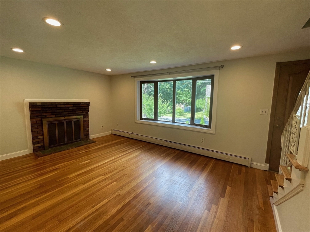 14 Dearborn Road Burlington, MA 01803 - Photo 5 of 15