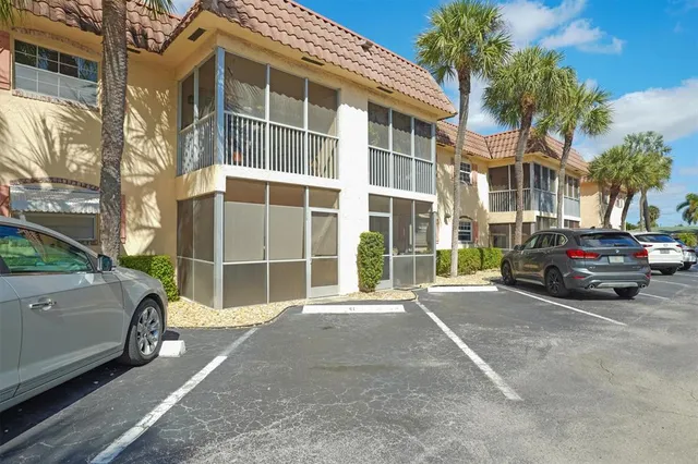 $142,999 | 101 East McNab Road, Unit 112, Pompano Beach, FL 33060