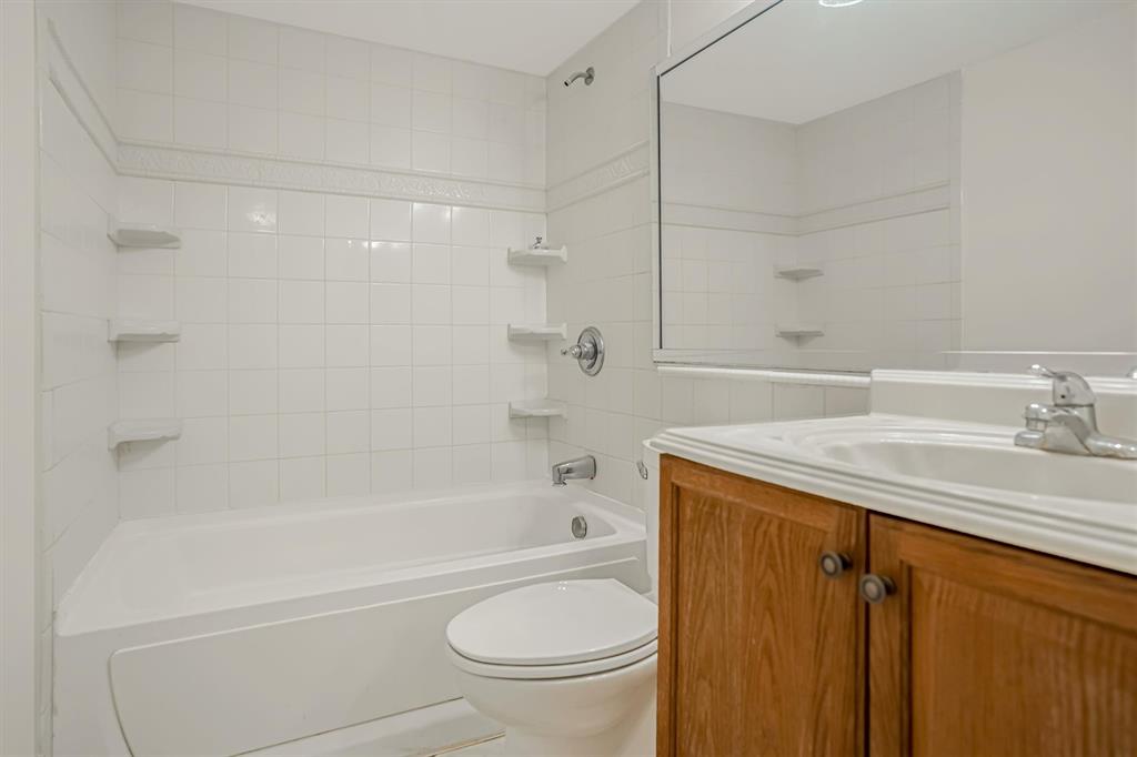 101 East McNab Road, Unit 112 Pompano Beach, FL 33060 - Photo 13 of 27 bathroom