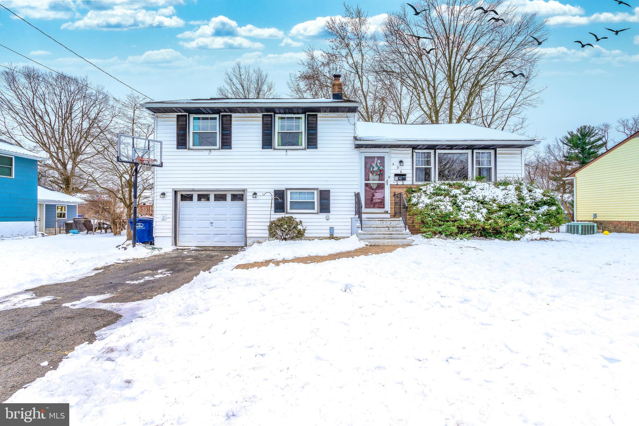 508 8 Street Riverside, NJ 08075 - Photo 1 of 22 Front of house