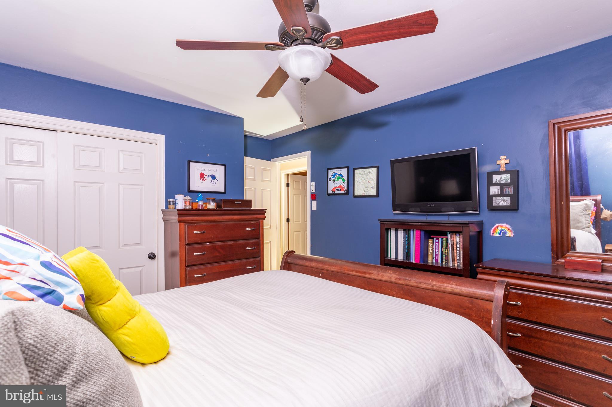 508 8 Street Riverside, NJ 08075 - Photo 15 of 22 Primary bedroom 3