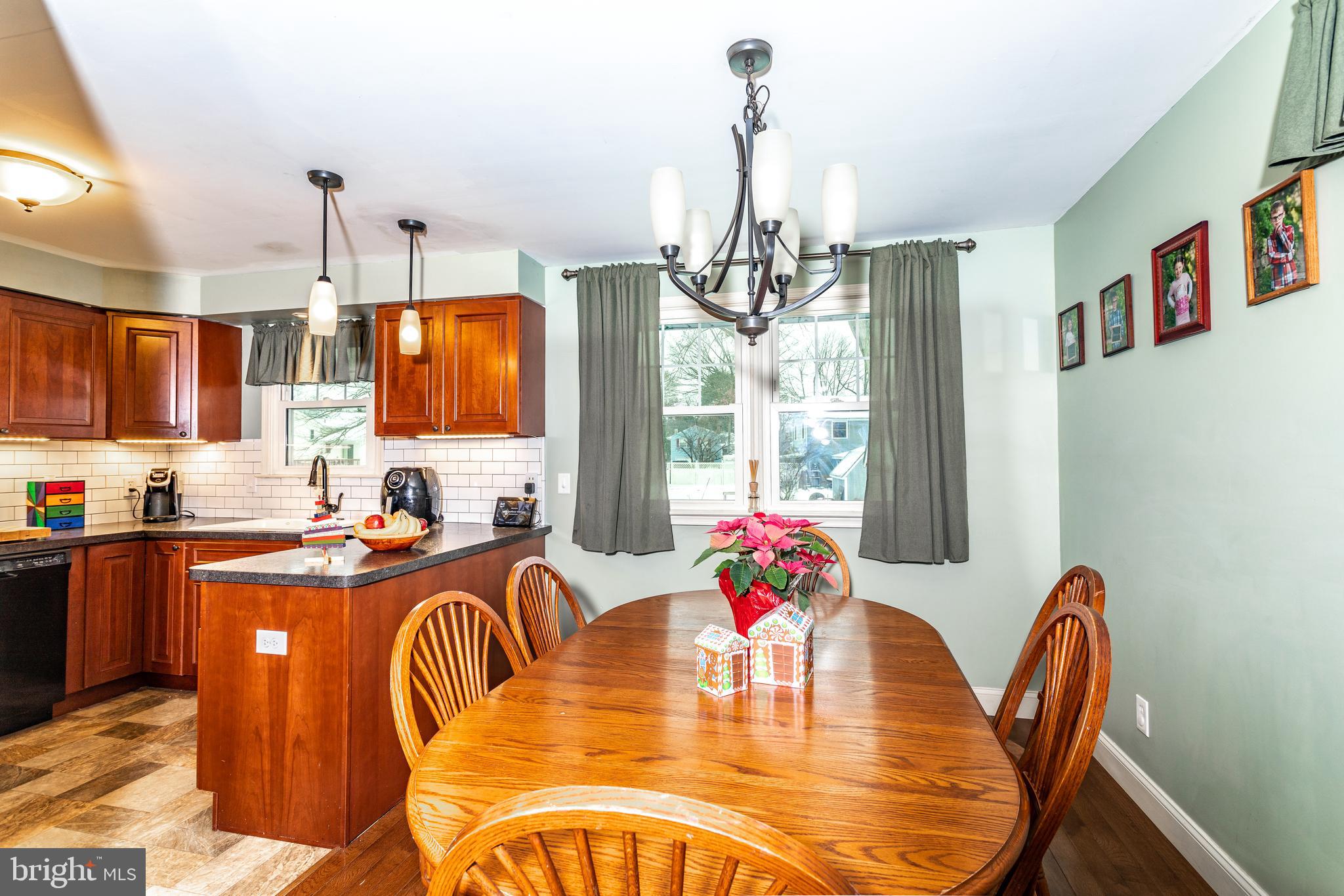 508 8 Street Riverside, NJ 08075 - Photo 7 of 22 Dining