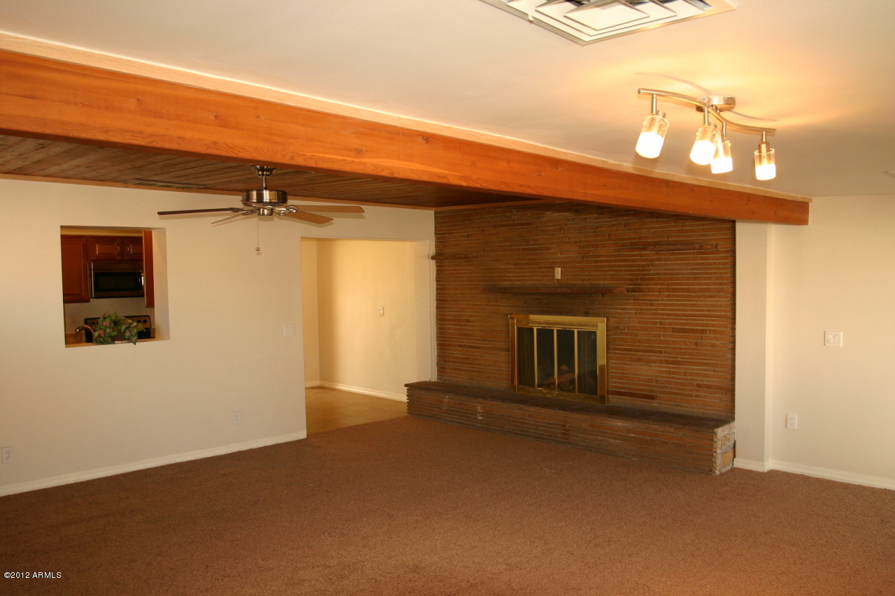 3514 East Coronado Road Phoenix, AZ 85008 - Photo 8 of 20 family room