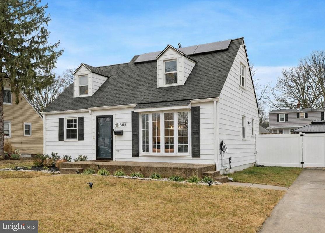 508 5th Avenue Barrington, NJ 08007 - Photo 2 of 28 a front view of a house with a yard