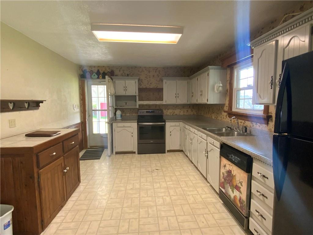 190 McClelland Road Claysville, PA 15323 - Photo 2 of 16