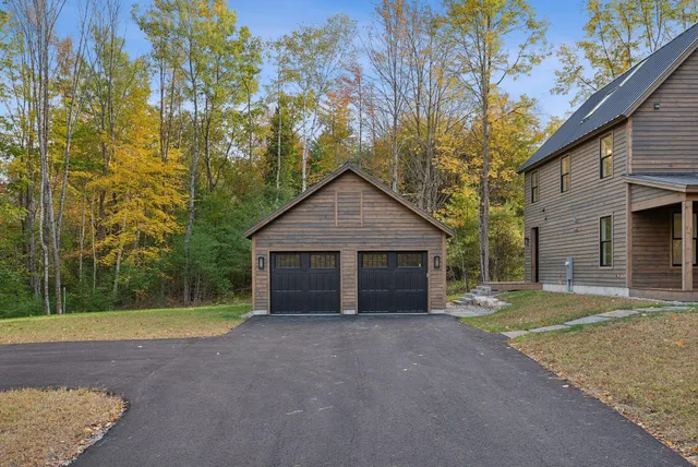 $1,190,000 | 11 Camp Loop Lane, Bridgton, ME 04009