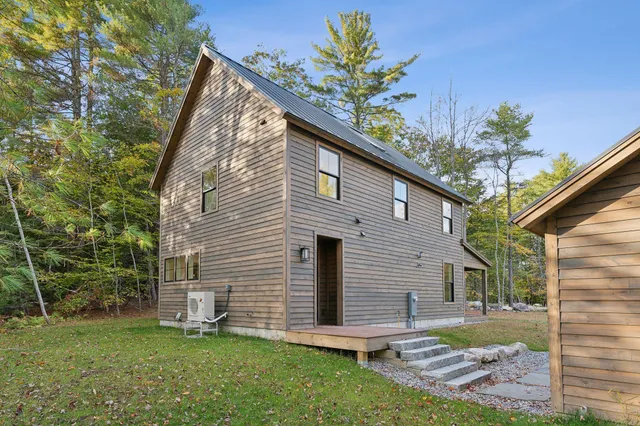 $1,190,000 | 11 Camp Loop Lane, Bridgton, ME 04009