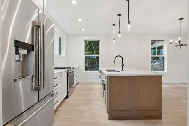 $1,190,000 | 11 Camp Loop Lane, Bridgton, ME 04009