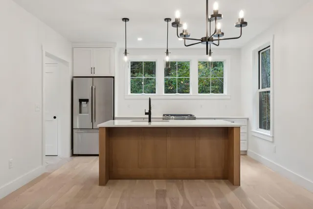 $1,190,000 | 11 Camp Loop Lane, Bridgton, ME 04009